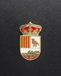 pin escudo mombeltran