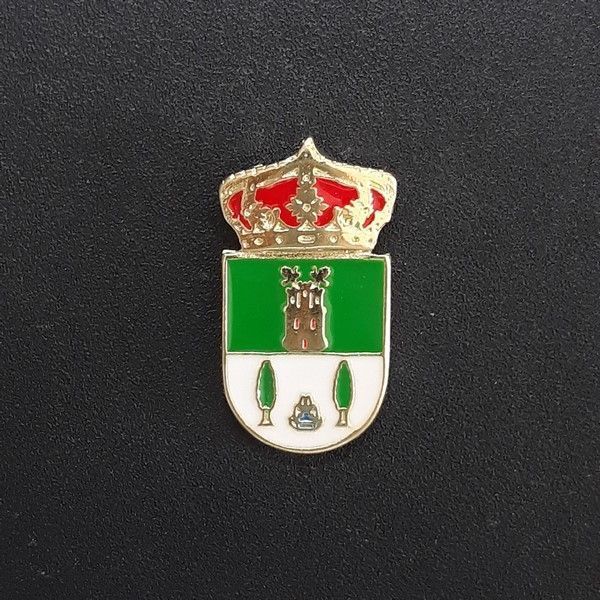 pin escudo fuente-alamo