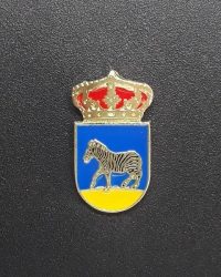 pin escudo cebreros