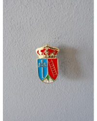 PIN ESCUDO LOS CERRALBOS