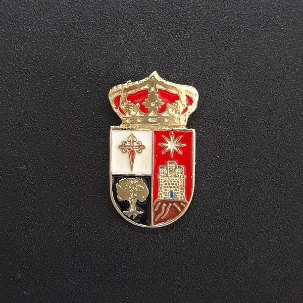 pin escudo nerpio