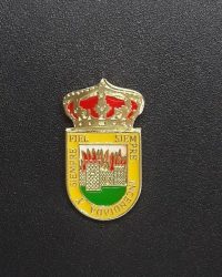 pin escudo arenas de san pedro
