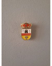 PIN ESCUDO MASCARAQUE