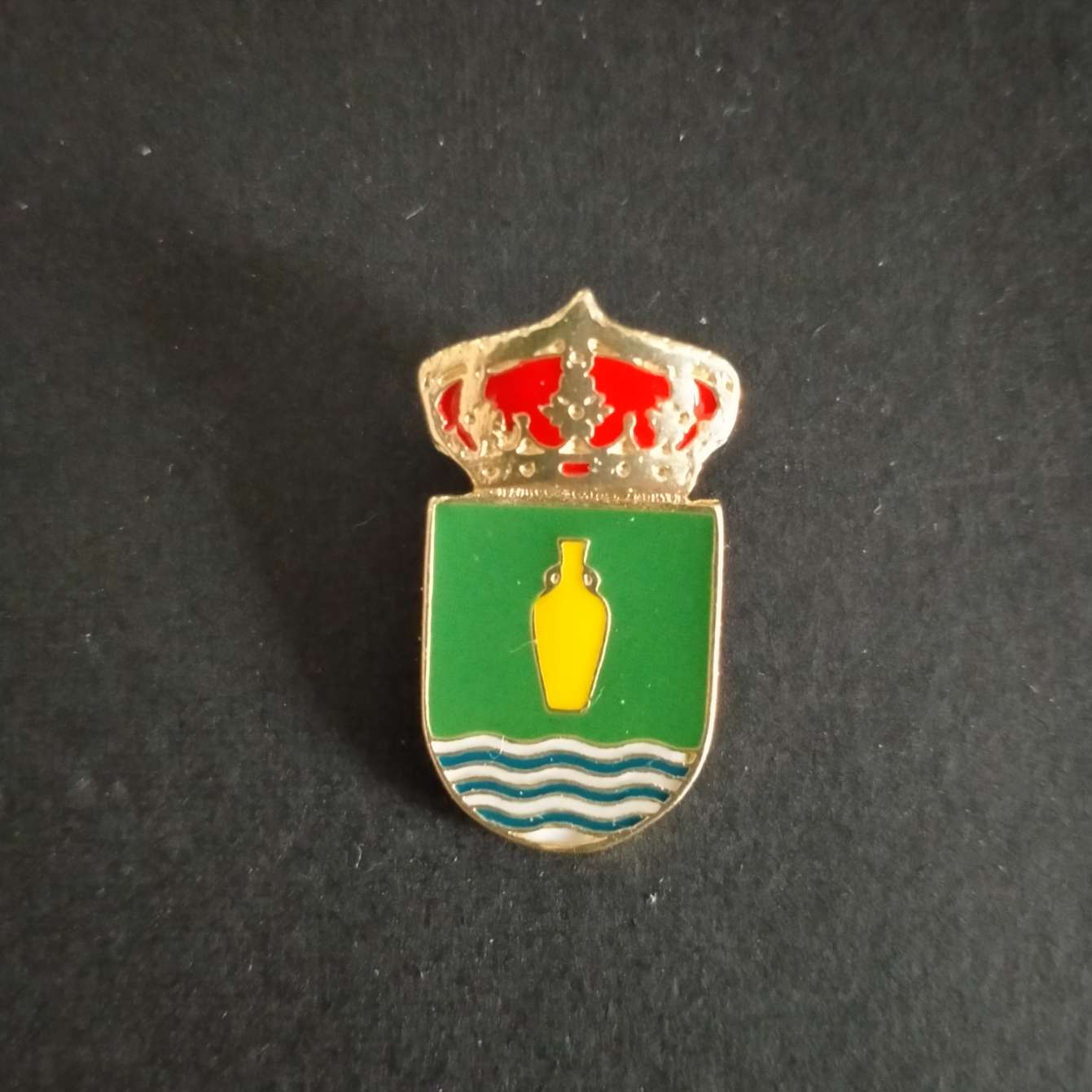 PIN ESCUDO ALHABIA