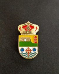 pin escudo boimorto