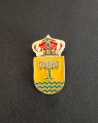 pin escudo carballo