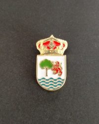 pin escudo frades