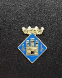pin escudo granera