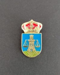 pin escudo mesia