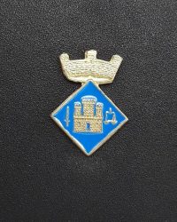 pin escudo olerdola