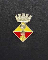 pin escudo olesa de montserrat