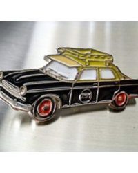 PIN  TAXI PEUGEOT 404 BUENOS AIRES 1965