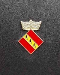 pin escudo santa maria de merles