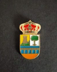 pin escudo viator